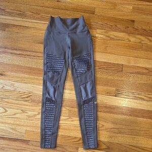 ALO Women’s Taupe Moto Yoga Leggings Size XXS